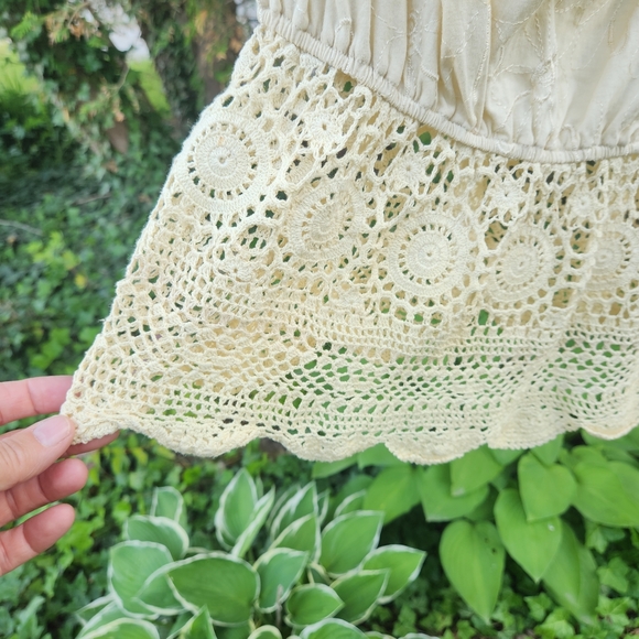 Hazel Cream Ruffled Embellished Tank Top - Picture 3 of 4